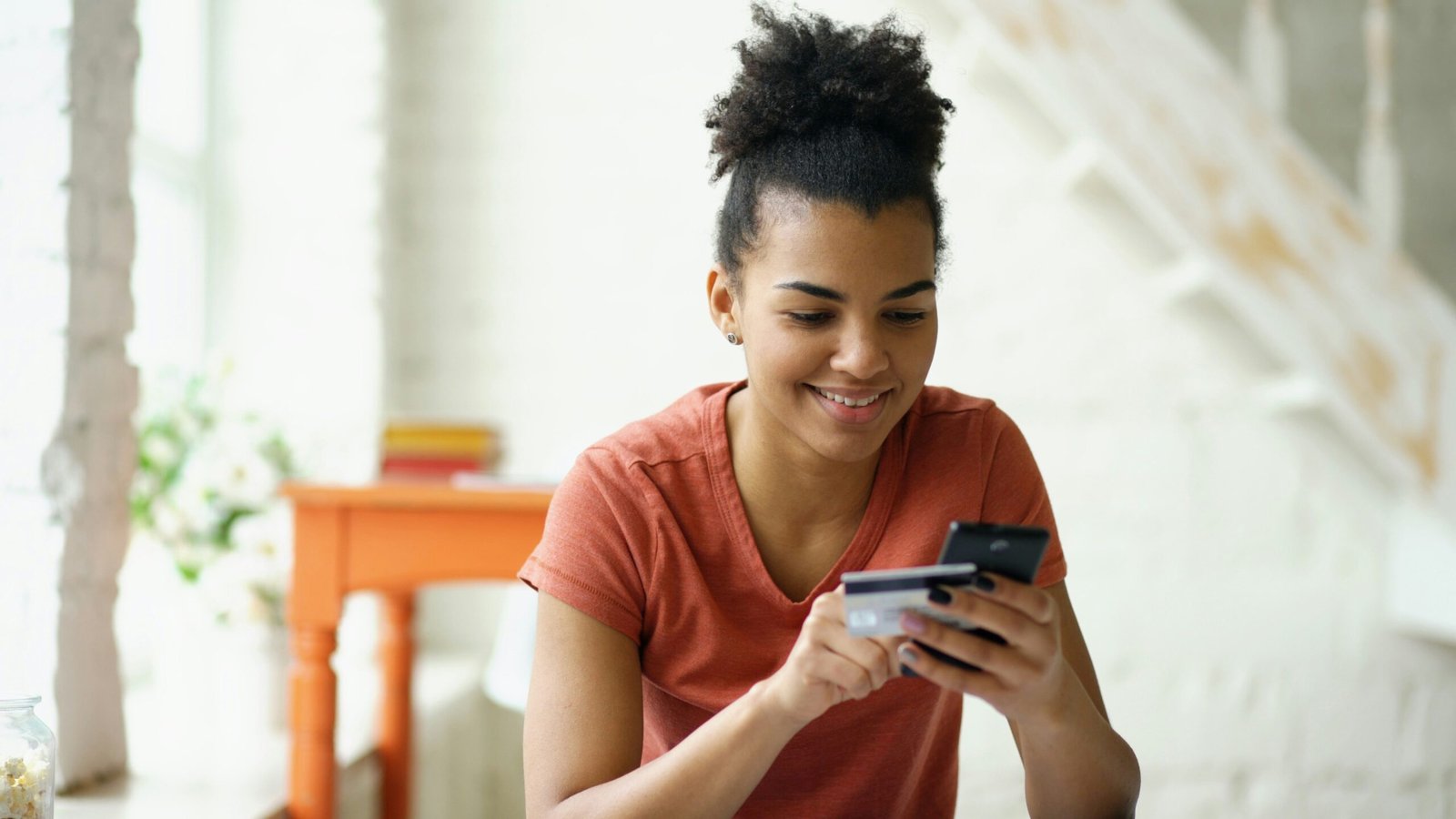 Empréstimo com garantia de celular — como funciona