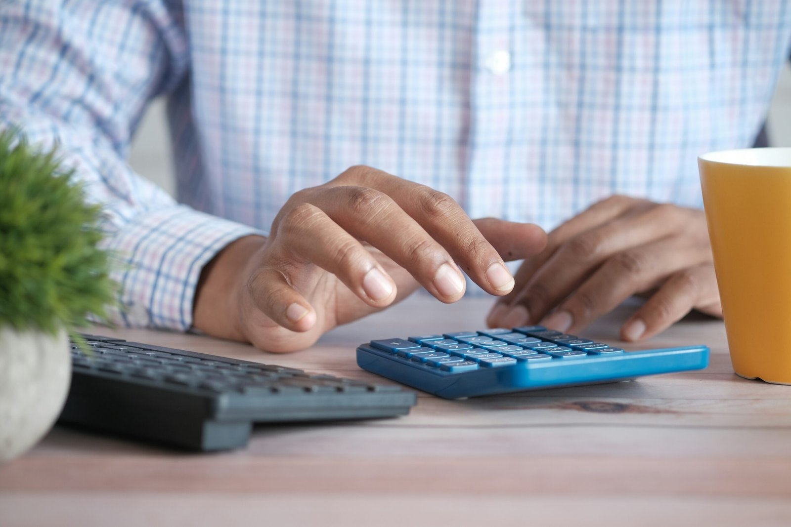 Empréstimo pessoal — como comparar taxas e CET em 2026